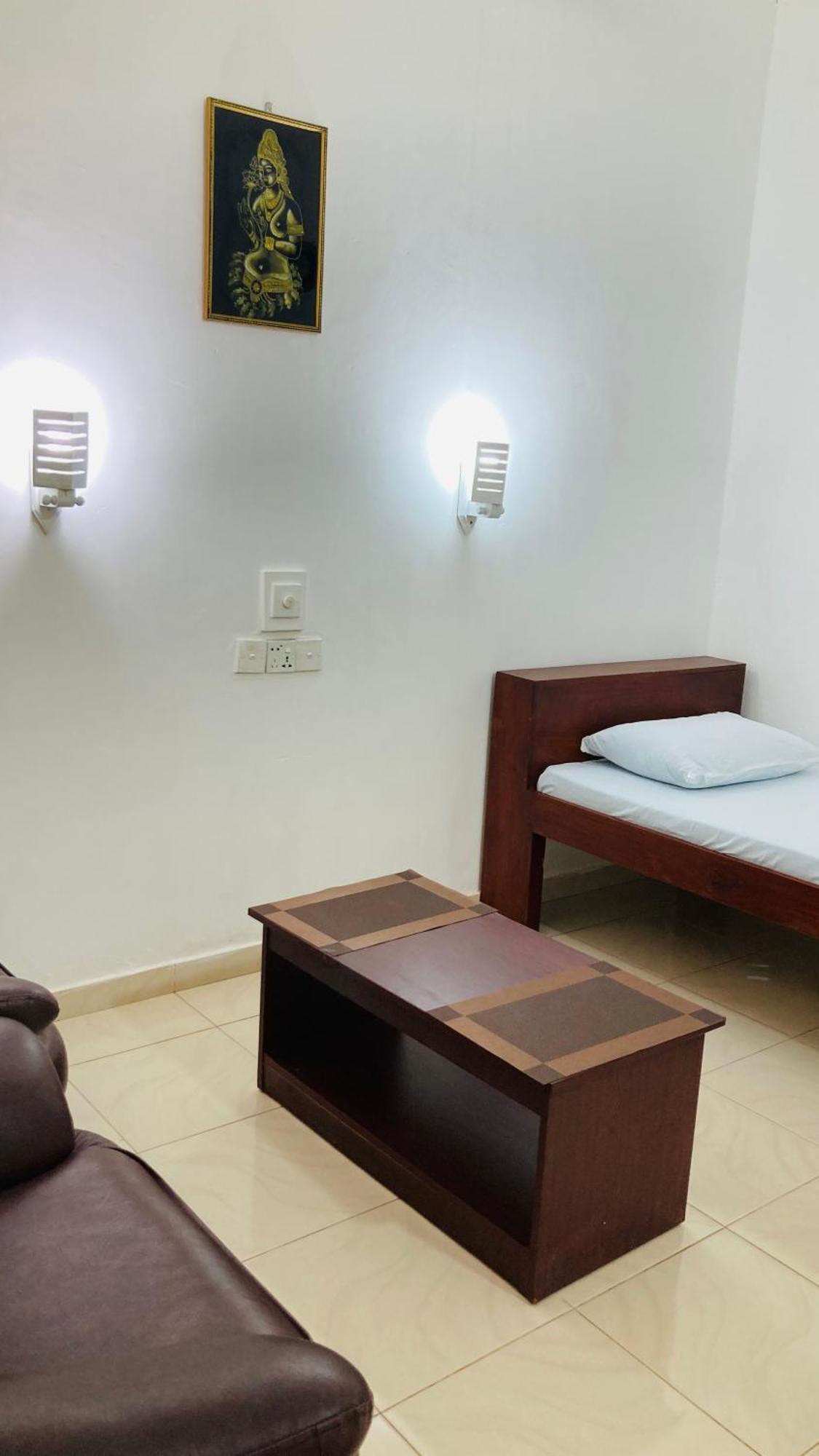 Siri Tourist Holiday Home Hikkaduwa Exterior foto