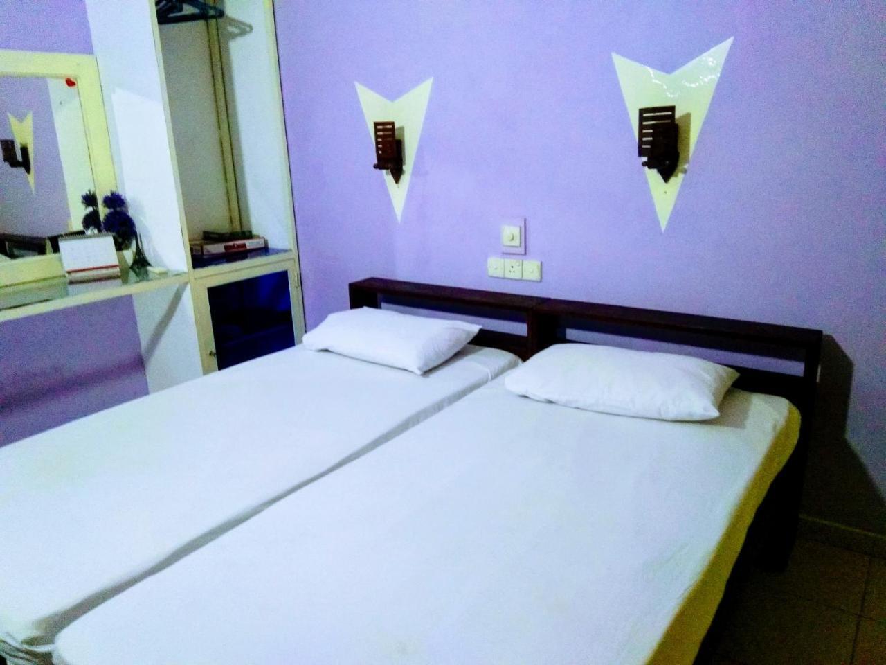 Siri Tourist Holiday Home Hikkaduwa Exterior foto